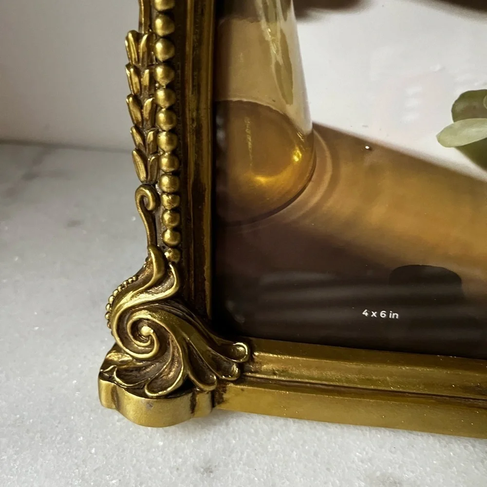 Elegant Gold Ornate Picture Frame for 4”x6” photo